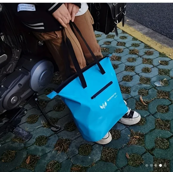 New Aquashield PVC Waterproof Dry Bag. solofficialkw.com